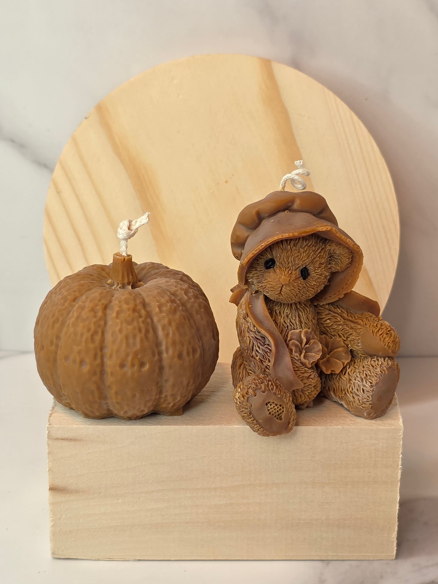 Autumn hugs